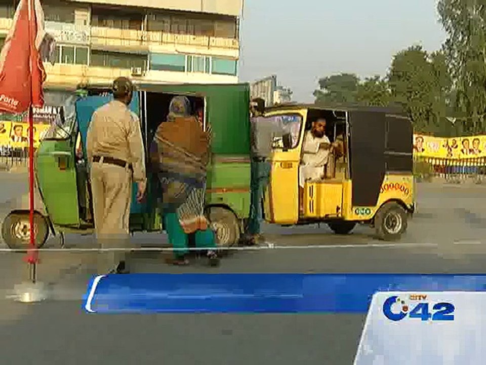 Young doctors closed Services Hospital; Patients suffer as doctors protest