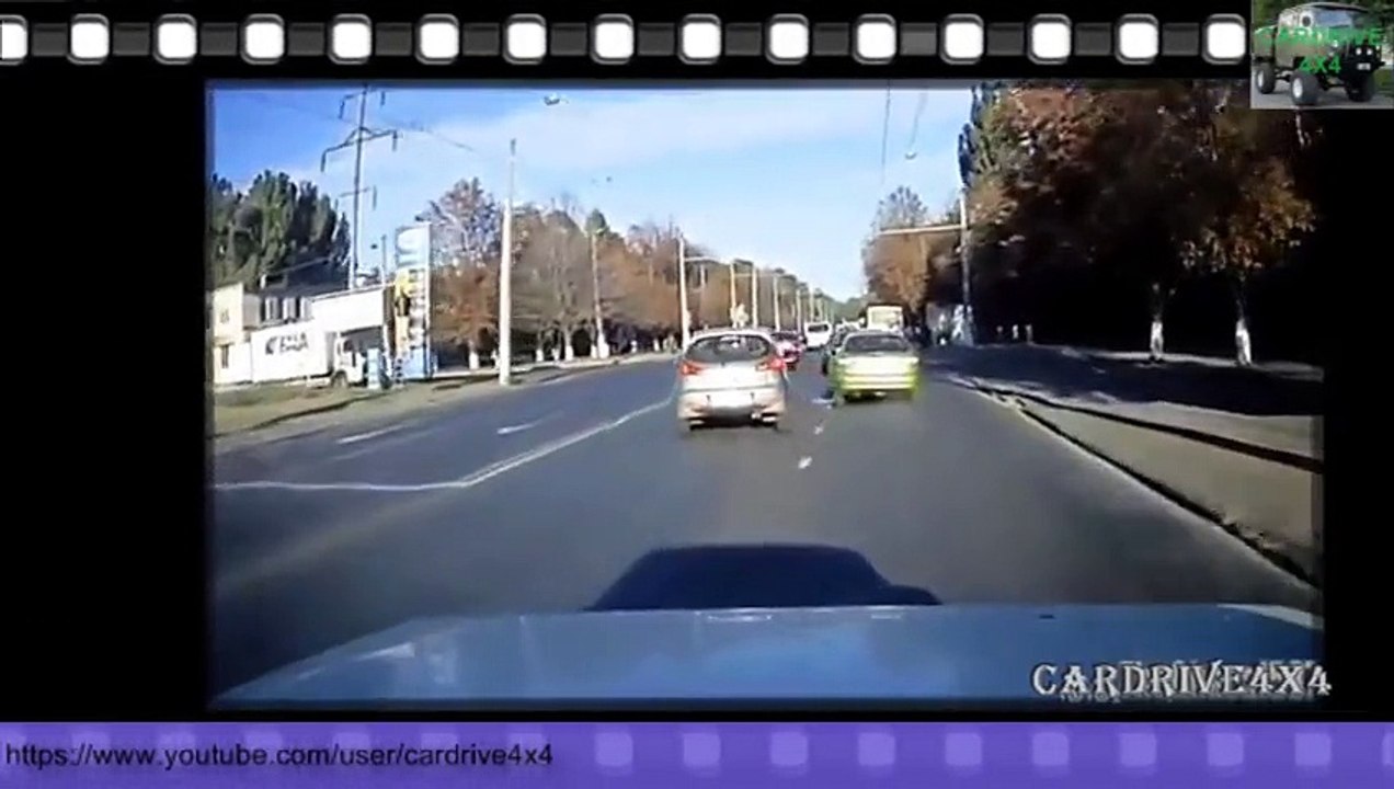 ДДД ДАЙ ДОРОГУ ДУРАКУ!РОССИЯ!