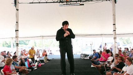 Michael Hoover sings 'Susan When She Tried' Elvis Week 2015