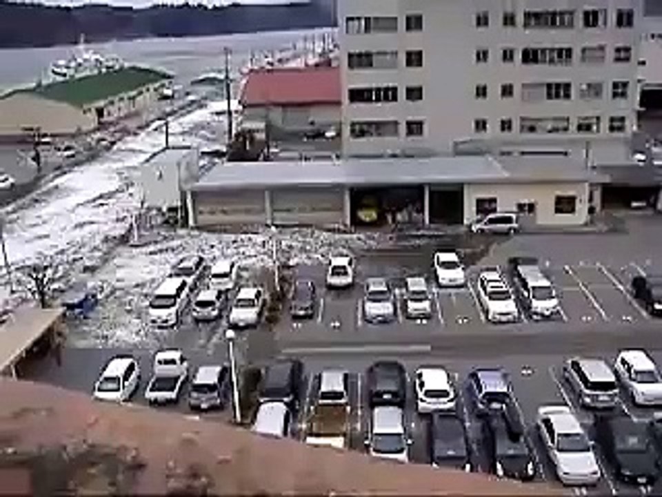 Terremoto y tsuname en Japon Increible Destruccion