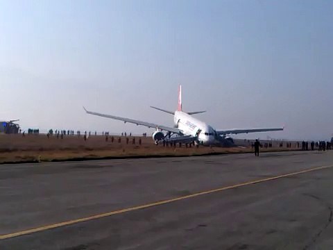Turkey Airlines has got an accident at Kathmandu airport.-kG7czm9EjK8