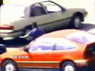 Pitbull Attack Caught on Tape!-4O5cW2cVnSE