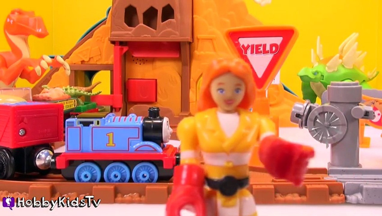 Scary Train to DINOSAUR Land! Dino BONES Exhibit + Monsters Attack Dinosaur Imaginext HobbyKidsTV