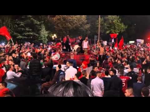 Shqipëria në Euro 2016, festimet në Tiranë vijuan deri në mëngjes - Ora News