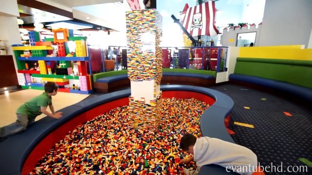 LEGOLAND HOTEL Grand Opening! California: Complete Tour by EvanTubeHD