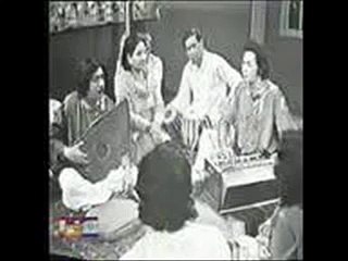 Allama Iqbal - Ye Gumbad e Minai - USTAD AMANAT ALI KHAN