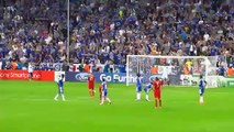 Cu da 11m qua hien cua Robben bi Petr Cech om gon