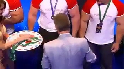 Reaction of Muslim Player After Watching a Girl