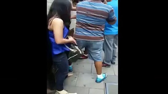 This woman hates thieves... Very angry!!!