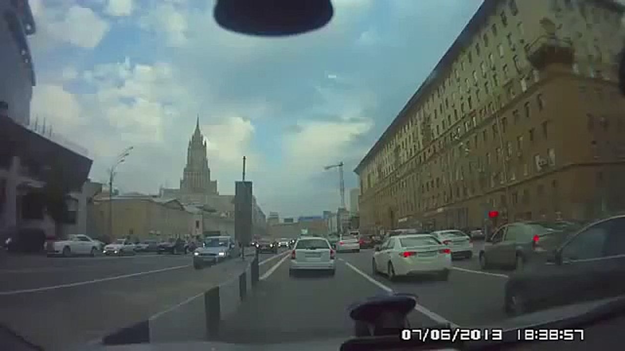 Котёнок чудесное спасение