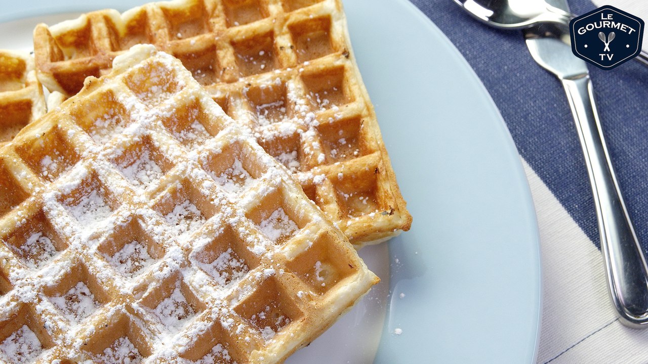 Buttermilk Waffle Recipe - Le Gourmet TV