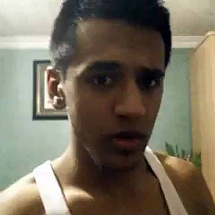 How Pakistanis spit by Atiq Ahmed funny videos