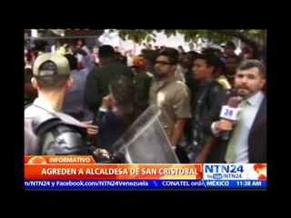 Chavistas agreden a la alcaldesa de San Cristóbal en el Palacio de Justicia