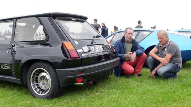 60 ans d'Alpine : Renault 5 Turbo 2 - Reportage vidéo Auto moto 2015
