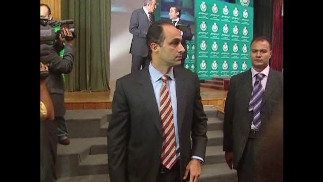 Tribunal egípcio concede liberdade a filhos de Mubarak