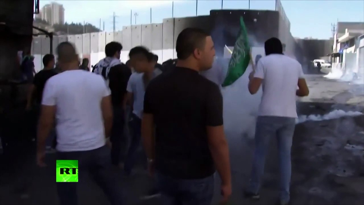 Israël plonge dans l’instabilité : de jeunes palestiniens lancent des pierres sur la police