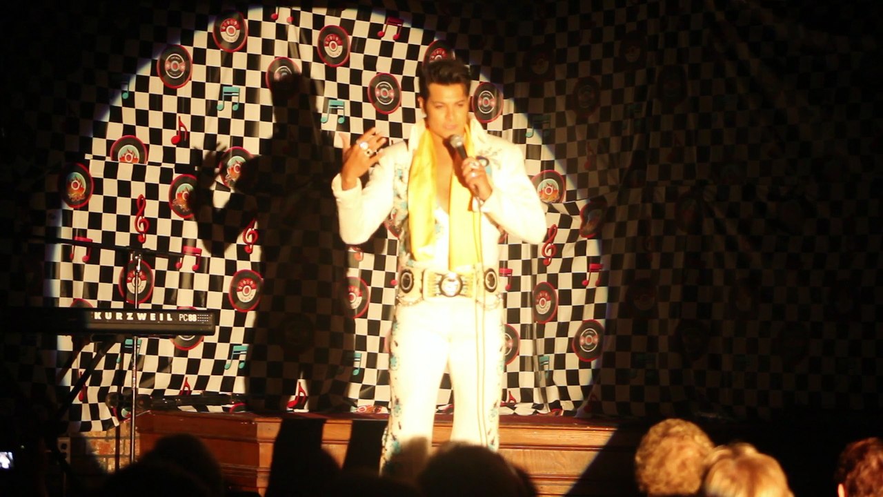Joseph Hall & Taylor Rodriguez sing 'Suspicious Minds' Elvis Week 2015
