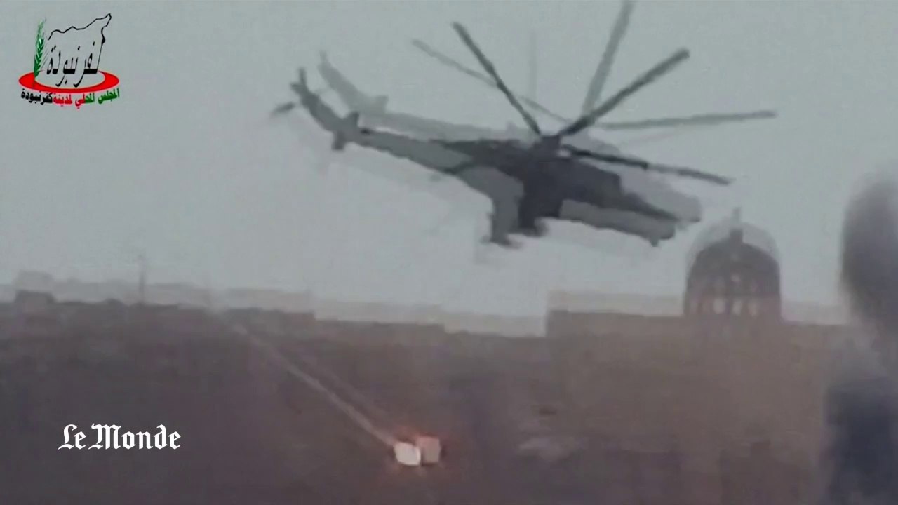 Une vidéo amateur montre des hélicoptères russes qui frappent la Syrie