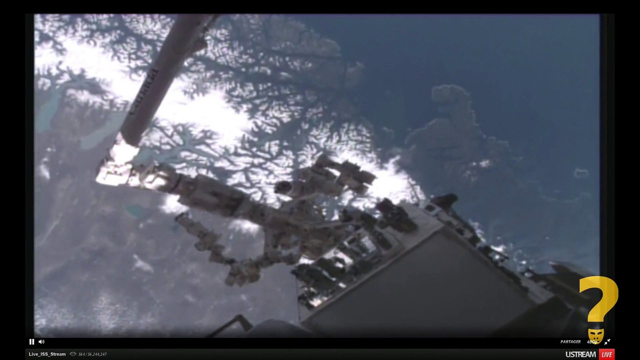 UFO-hidden-Clouds151001