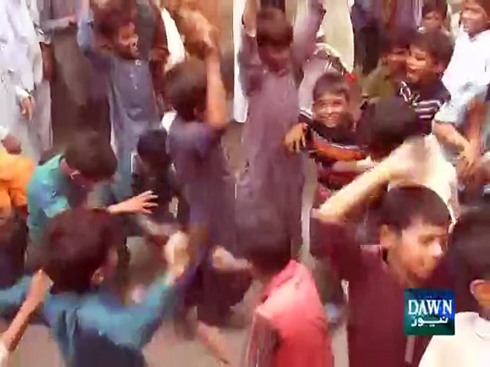 3-feet tall groom finds life partner in Rahim Yar Khan