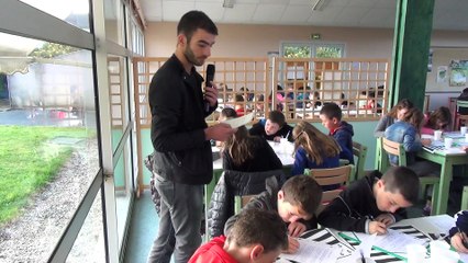 Les Guingampais à l'école pour la dictée ELA !