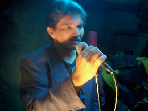 Thierry Chante Tu parles trop Johnny Hallyday