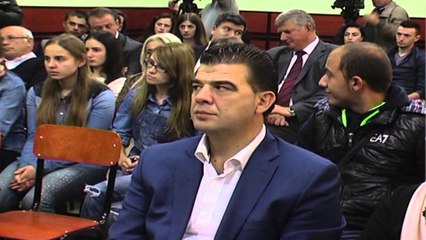 Korçë, Basha: Arsimi në labirinth bordesh, në kontrollin e ministres
