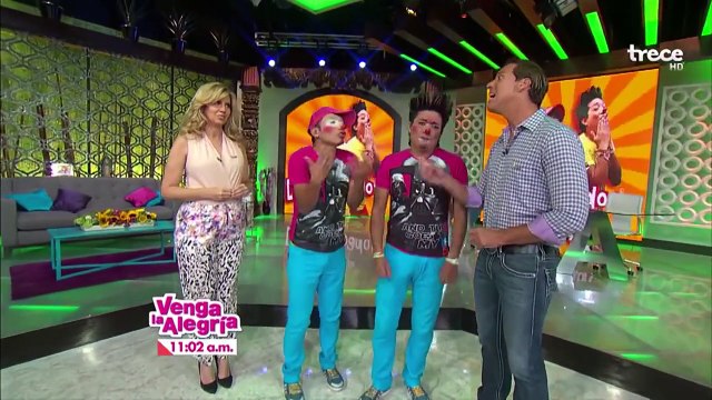 Los Destrampados: Aprendiendo a peinarse como Oscarín