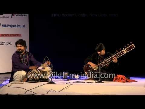 Hafeez Ahmed Alvi and Mehtab Ali Niyazi perform in India