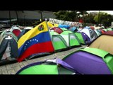 Estudiantes acampan en sede de la ONU en Caracas para exigir presencia