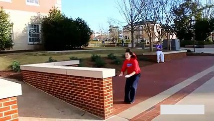 clip Những tai lạn khó tin của chị em phụ nữ