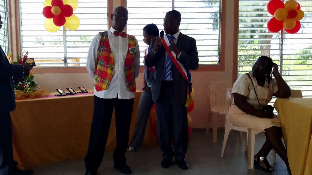remise médaille fête de Campêche 04 10 2015