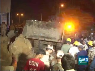 At least 13 killed as rockslide hits shacks in Karachi