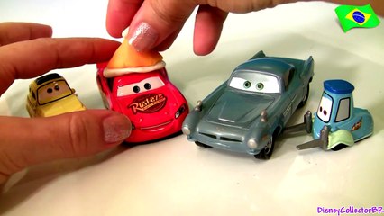 Papai Noel Mate Salva o Natal de Radiator Springs com Duendes Luigi Guido as Elves Cars Pi