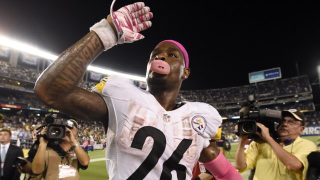 Bell Carries Steelers to Stunning Win