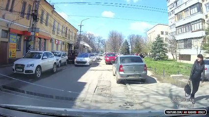 Road Rage 2015 Dumb Way to Pepper Spray! Episode #23