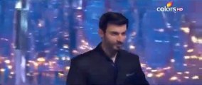 Fawad Khan gets down on his knees and sings a song for Indian Actress Mouni Roy who is huge fan of Fawad !
