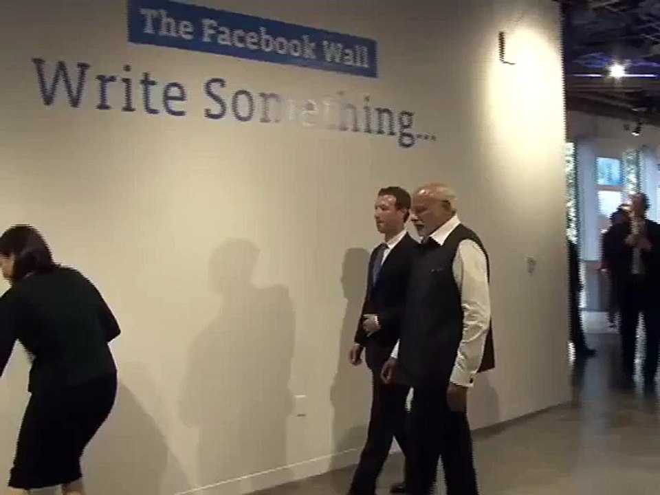 Real Video Footage why PM Modi pulled Mark away from the Screen