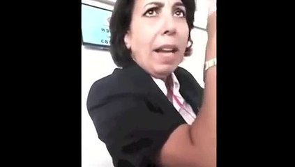 Algerie  Une chef d'escale clash un algérien et fais sa loi , manque de respect