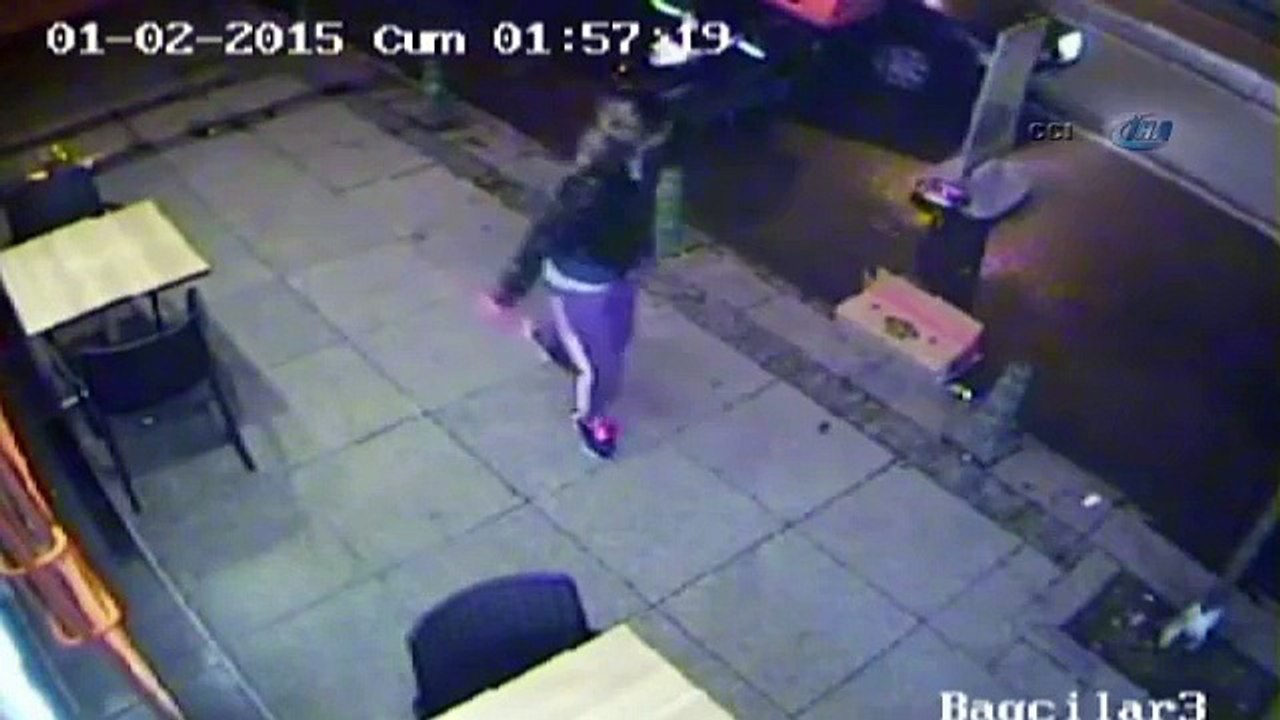 Genç kıza laf attı, canından oldu