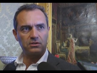 Napoli - De Magistris: "Io come Marino? Ci criticano perchè siamo anti-sistema" (12.10.15)