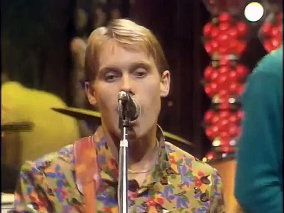 « Stand Down Margaret » par The Beat Vidéo Dailymotion