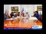 Bachelet pide renuncia de sus ministros y anuncia que cambiará gabinete en las próximas 72 horas