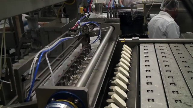 دیکھیے فیکٹری میں آئس کریم کیسے تیار کی جاتی ہے ۔۔ معلوماتی دیکھیے