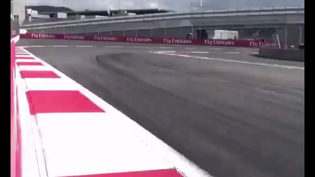 Момент серьезной аварии Карлоса Сайнса на Гран-при Сочи _ Формула 1