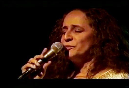 Maria Bethânia - Sonho Impossível