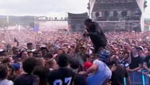 Hip-hop artist Travis Scott punches a fan who tried do steal his shoe... Insane moment