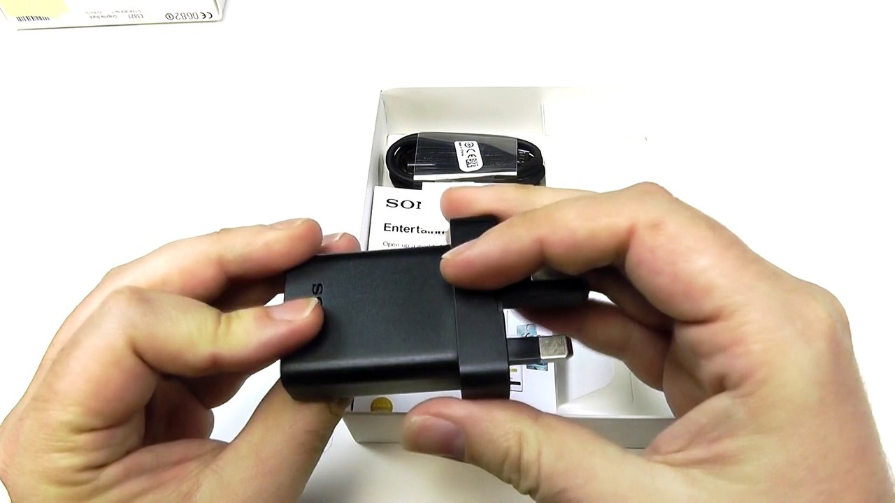 Sony Xperia Z5 Compact Unboxing