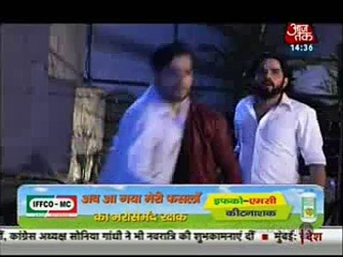 shagun ne kiya Suicide ka natak jis mein jagte jagadte Gira diya Ishita ko Uperi maali se - 13th October 2015 - Yeh Hai Mohabbatein