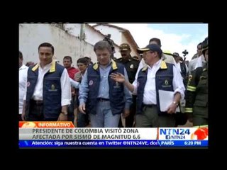 Download Video: Santos visita zonas afectadas por el fuerte sismo de magnitud 6.6 que sacudió a Colombia